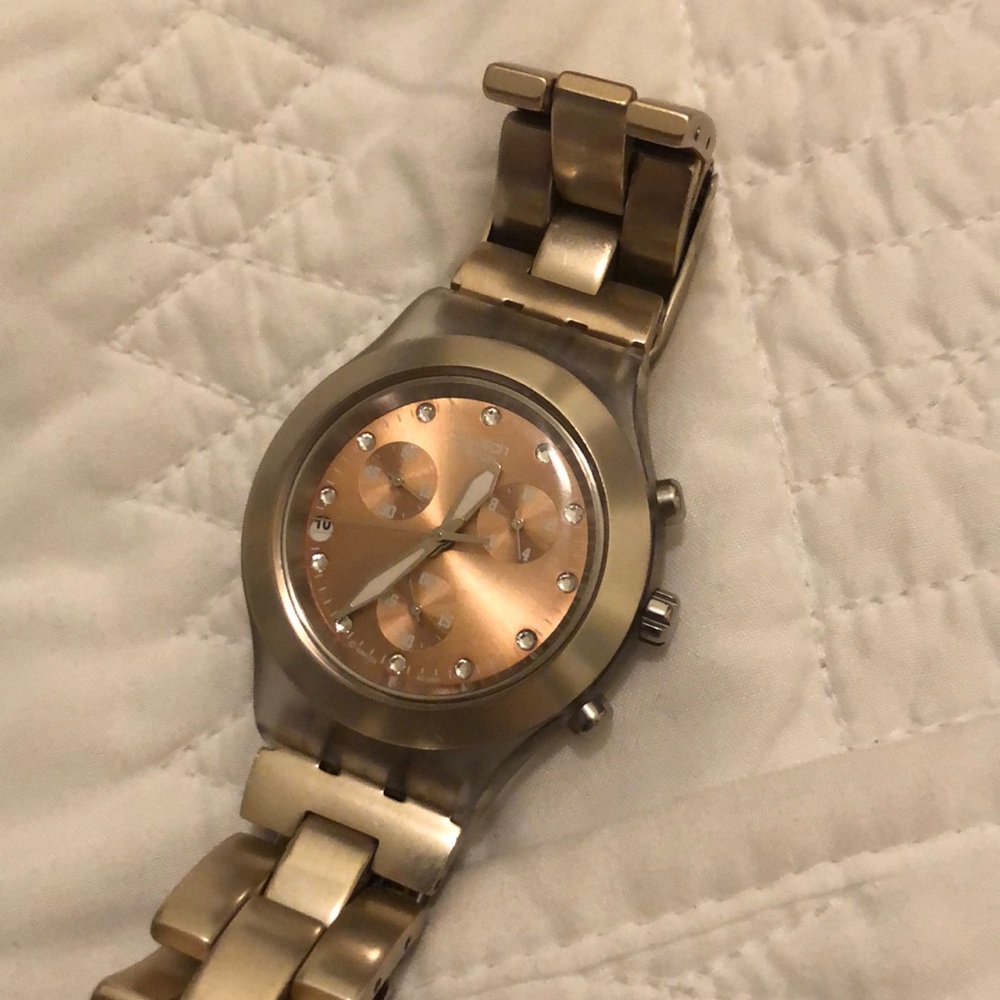 Rose Gold Crystal Studded Swatch